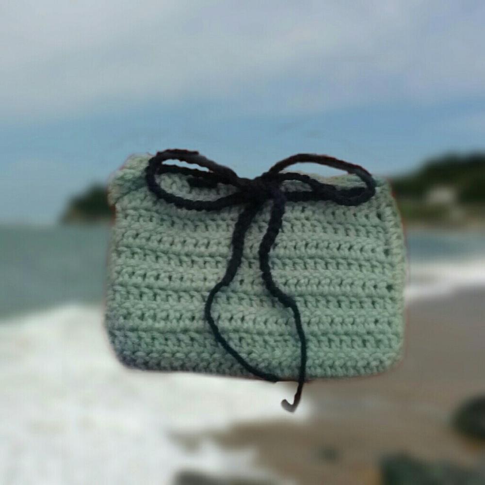 Ocean Breeze Clutch